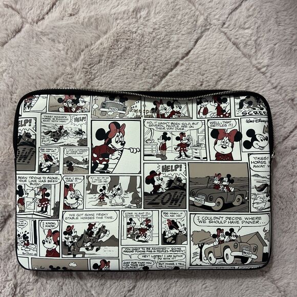 kate spade Handbags - Kate Spade x Disney Minnie Mouse Comic Strip Universal 15 Inch Laptop Sleeve